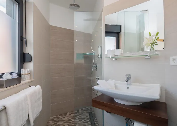 Salt - 10 People, Heated Pool, Trogir, Near & Split Airport * Τρογκίρ