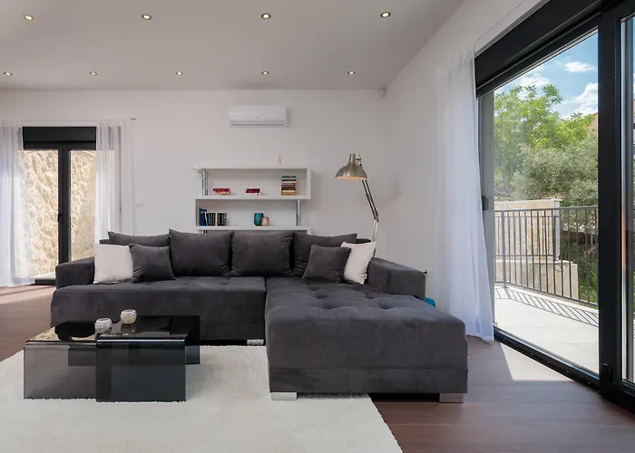 Salt - 10 People, Heated Pool, Trogir, Near & Split Airport Βίλα Τρογκίρ