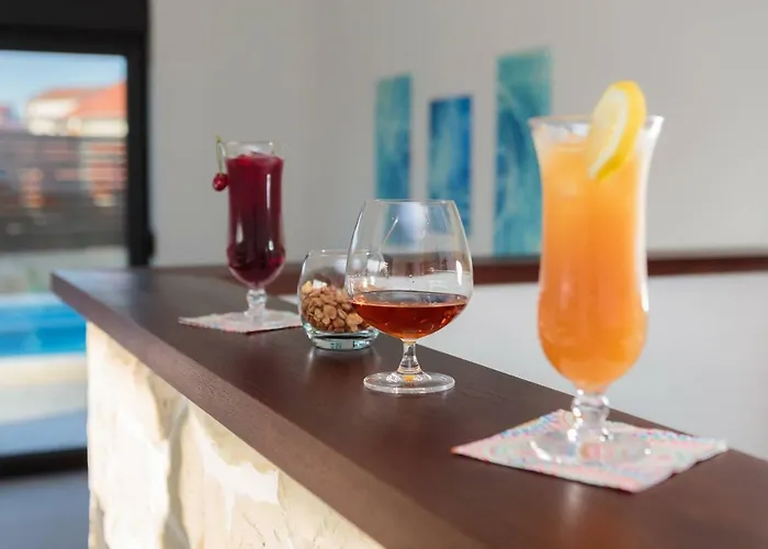 Βίλα Salt - 10 People, Heated Pool, Trogir, Near & Split Airport Τρογκίρ