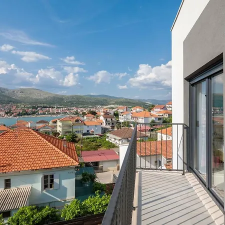 Vila Salt - 10 People, Heated Pool, Trogir, Near & Split Airport Trogir
