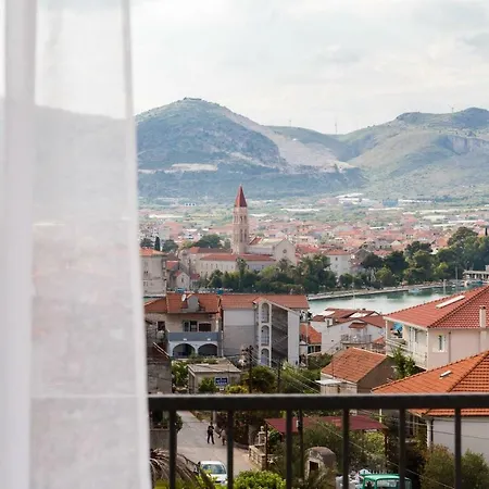 Salt - 10 People, Heated Pool, Trogir, Near & Split Airport Vila Trogir